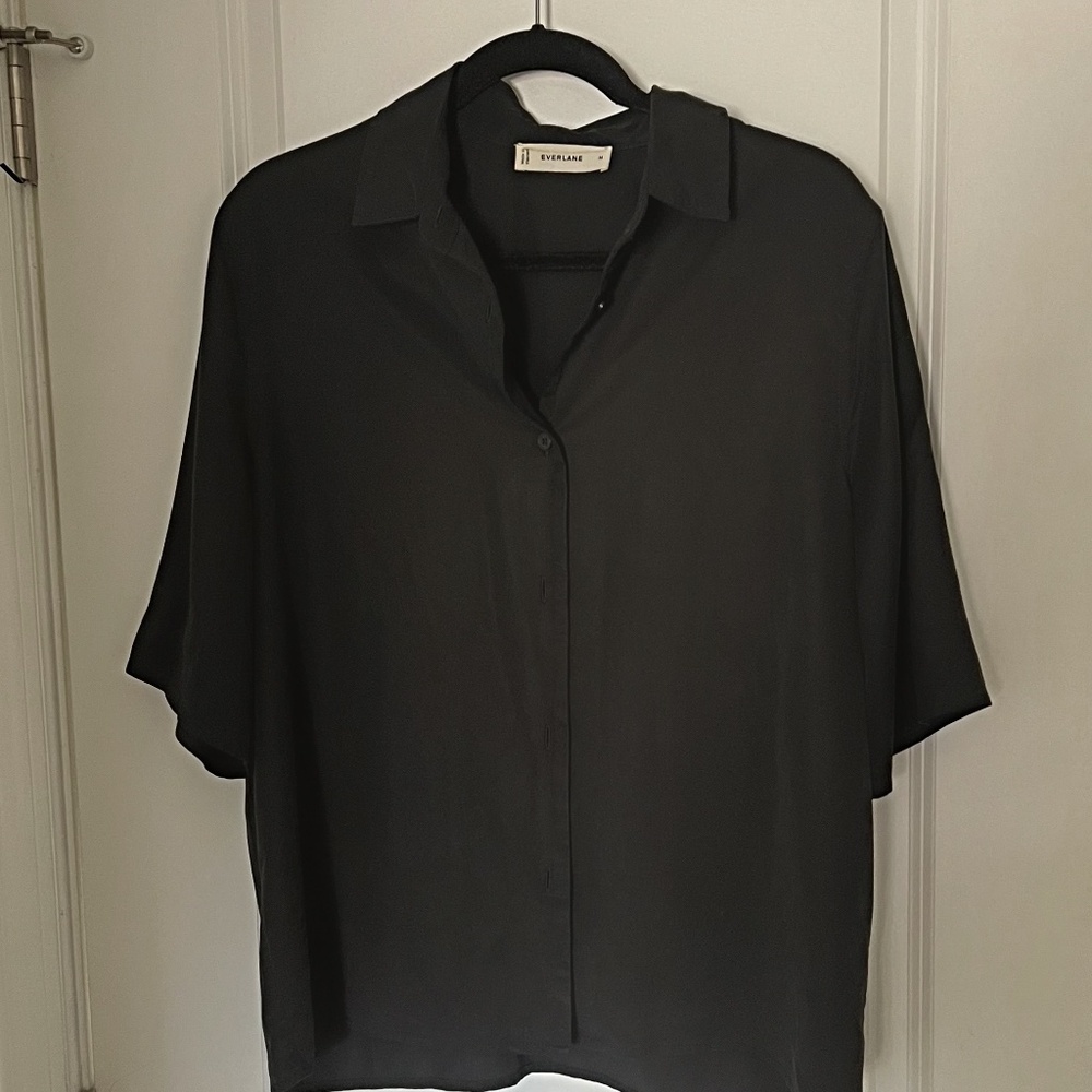 Everlane Short Sleeve Button Up - M